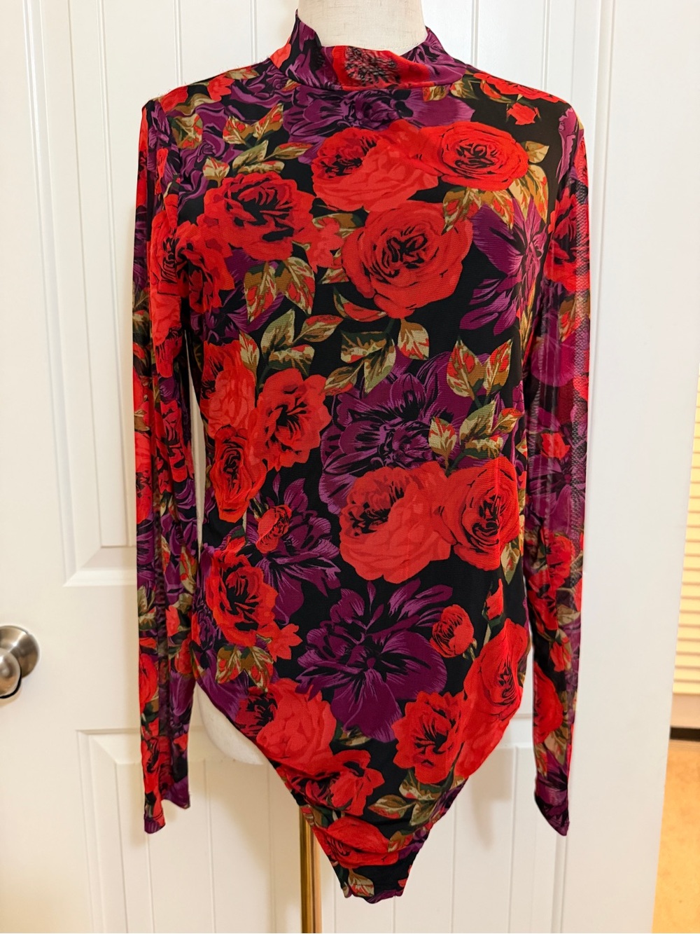 Women's Black Floral Long-Sleeve Mock Neck Bodysuit Top Floral Sz Large? no tags